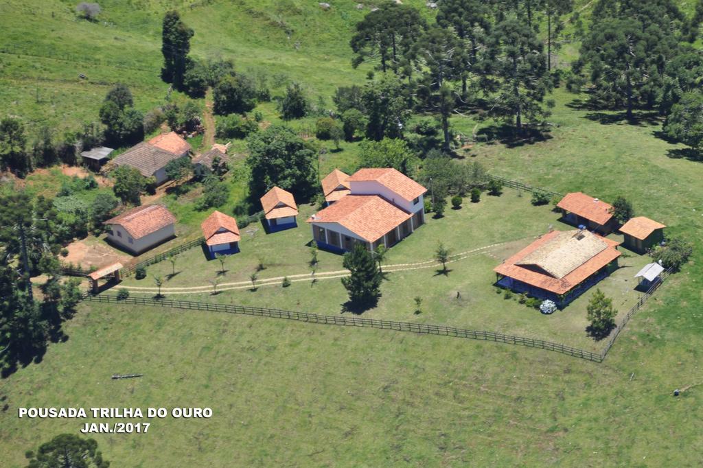 Pousada Trilha Do Ouro Alagoa Mg エクステリア 写真