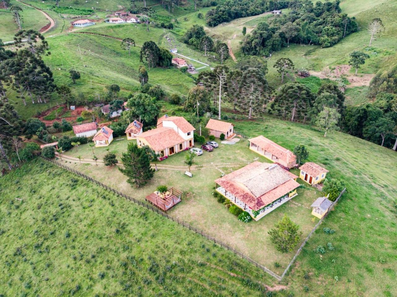 Pousada Trilha Do Ouro Alagoa Mg エクステリア 写真